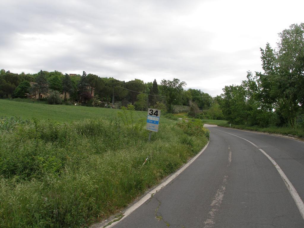 B&B Della Rosa Civitella D'Arna Экстерьер фото